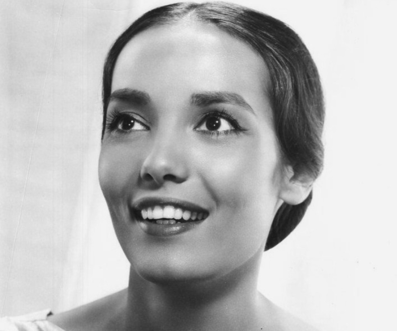 Anna Kashfi portrait facing front