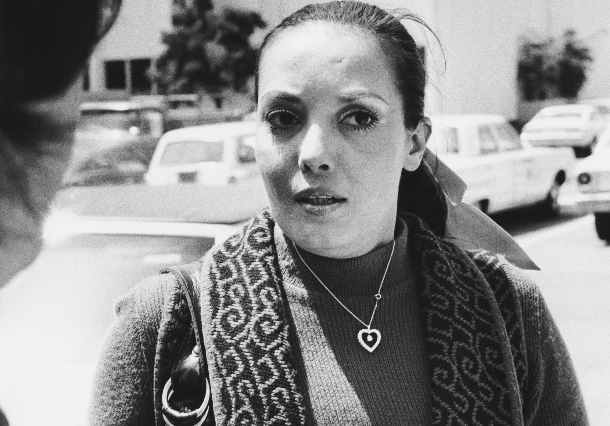 Actress Anna Kashfi outside the Santa Monica courthouse