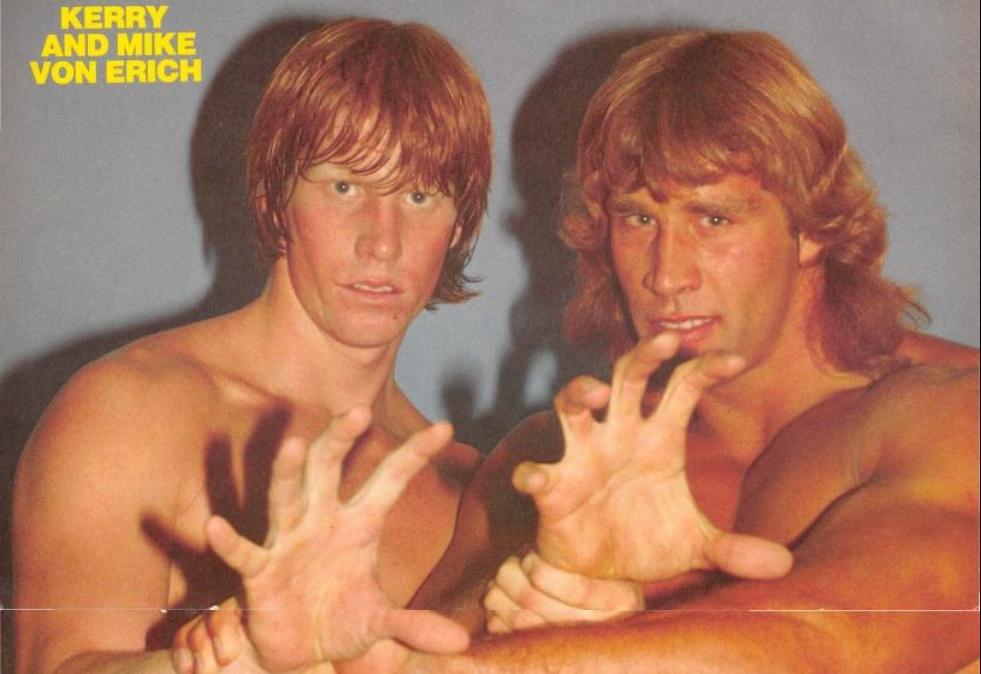 Kerry and Mike von Erich in 1984