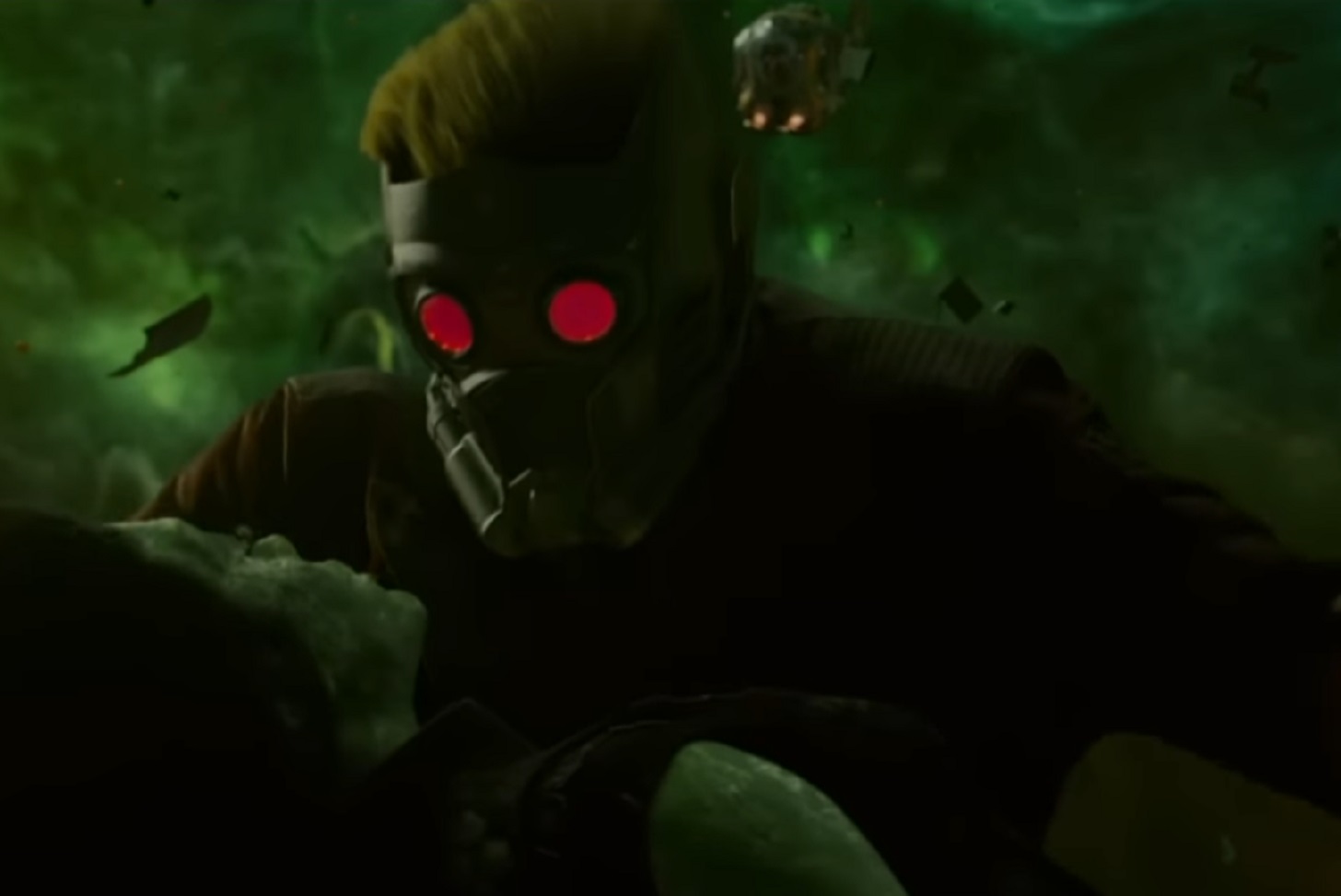 Screenshot of Star Lord and Gamora - from Guardians of the Galaxy (2014)