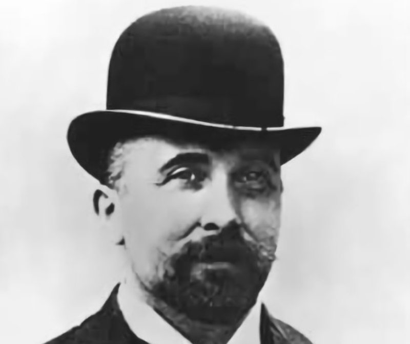 Felix Hoffmann in suit