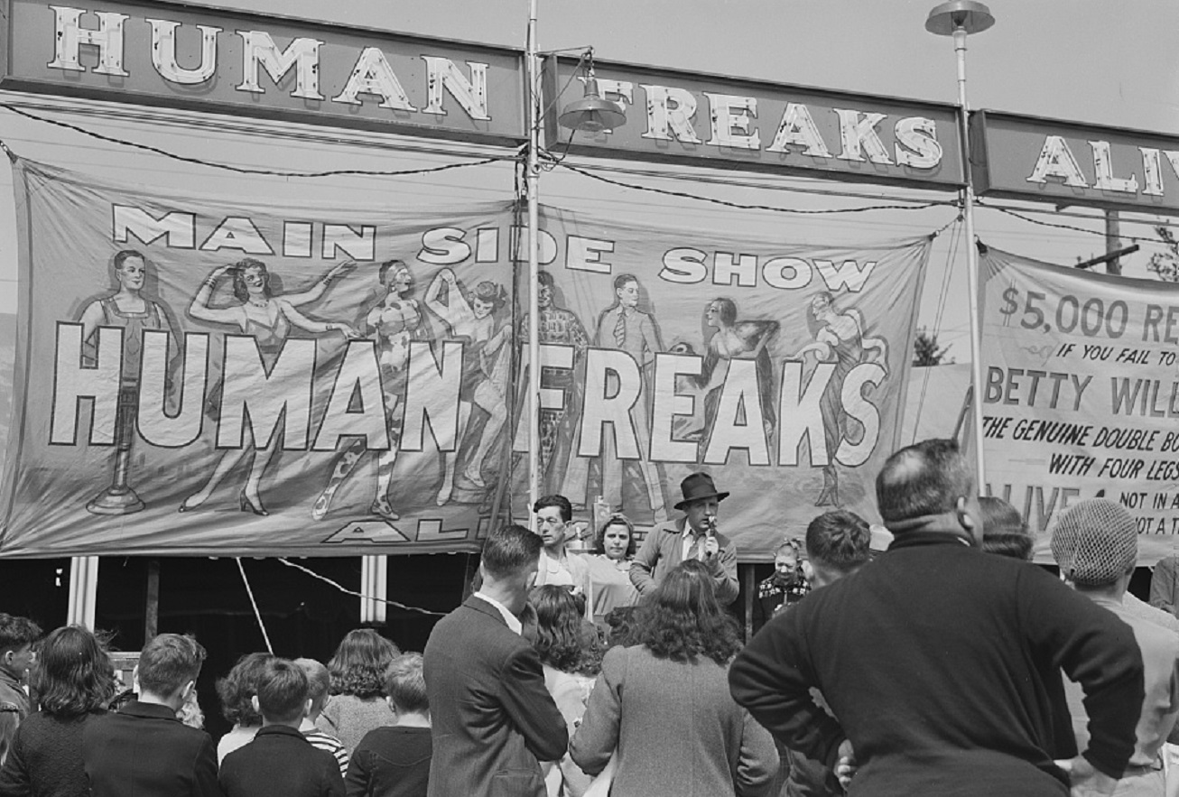 Freak Show - 1941