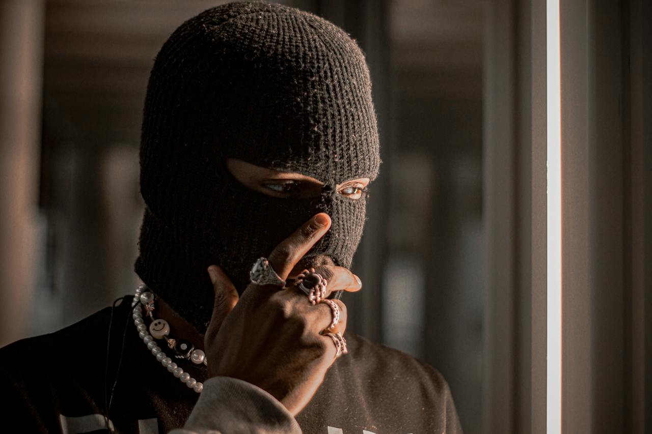 Person wearing a ski mask