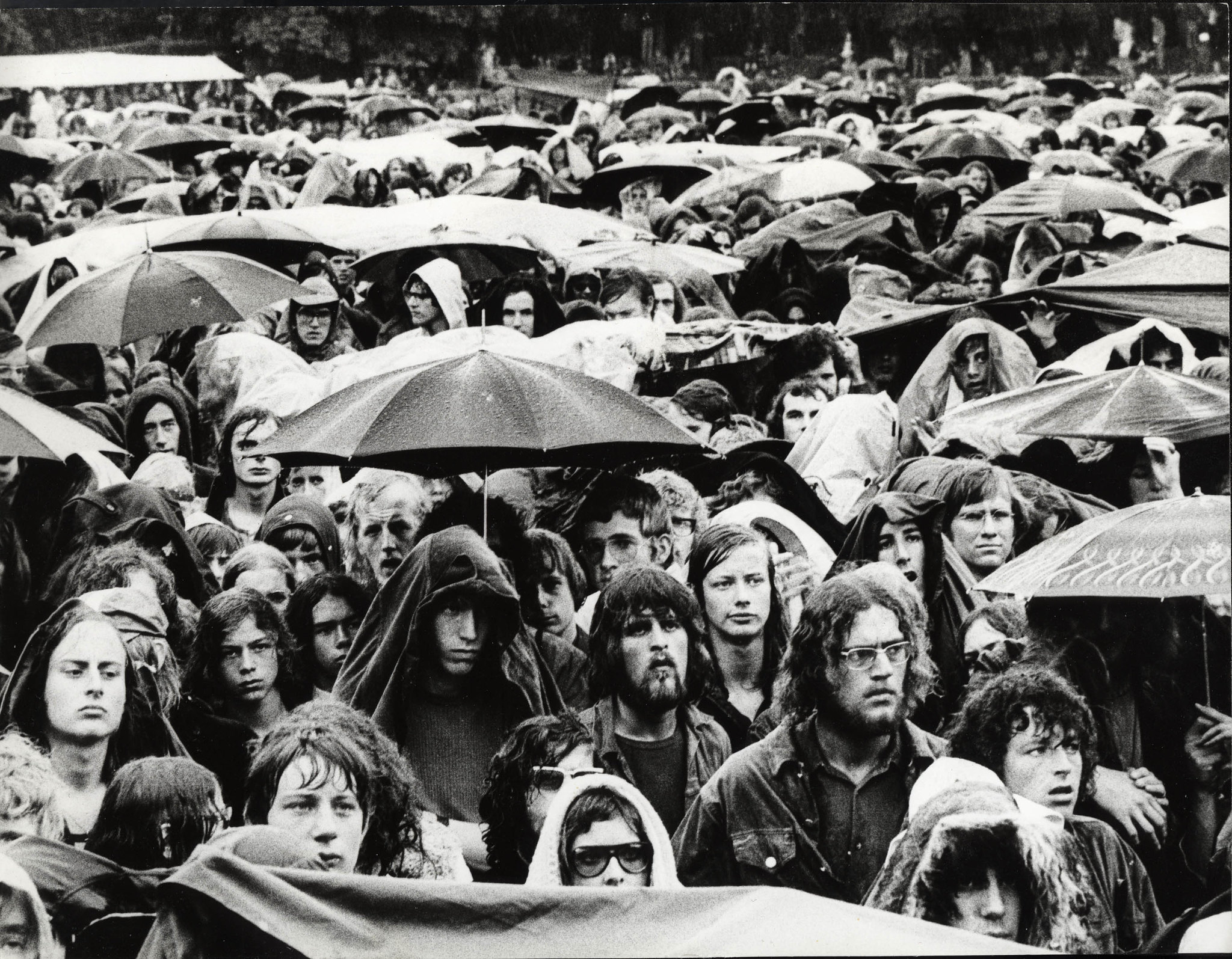 Crowd at rainy concert in Amsterdamse Bos