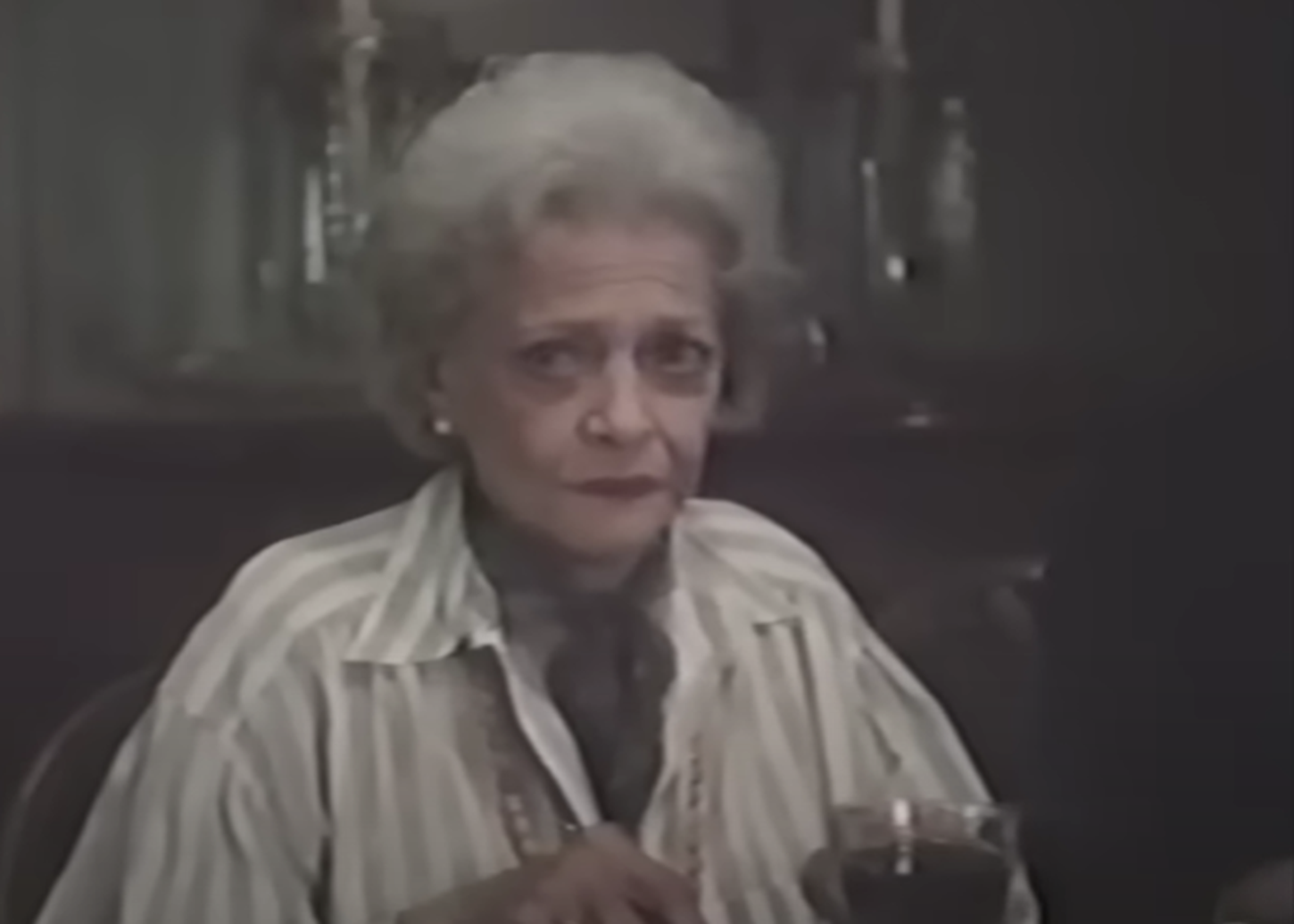 Screenshot of Sylvia Sidney looking at camera from - An Early Frost (1985)