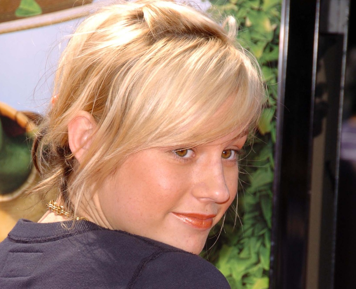 Brie Larson at the Los Angeles Premiere of