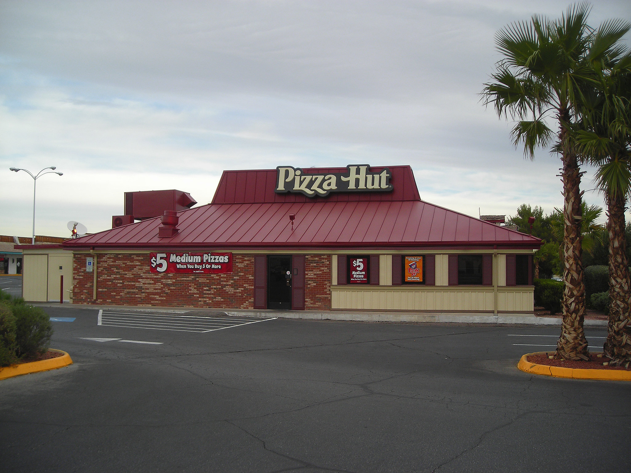 Pizza Hut restaurant