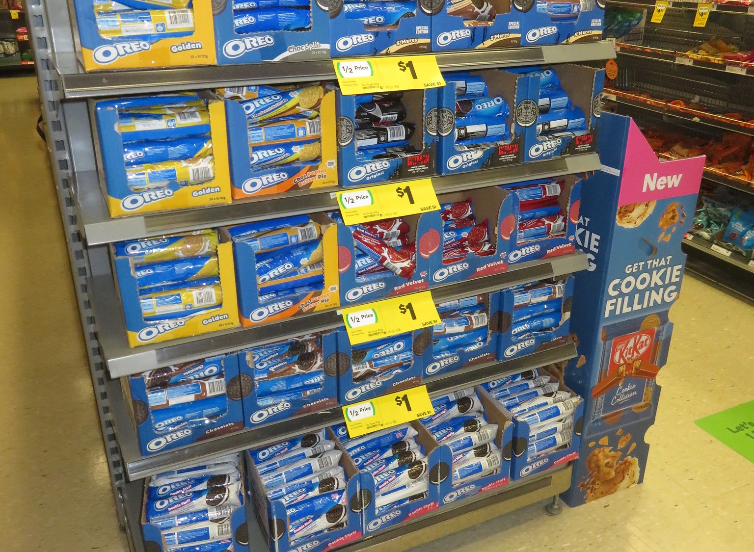 Market Rack with multiple flavors of Oreo cookies