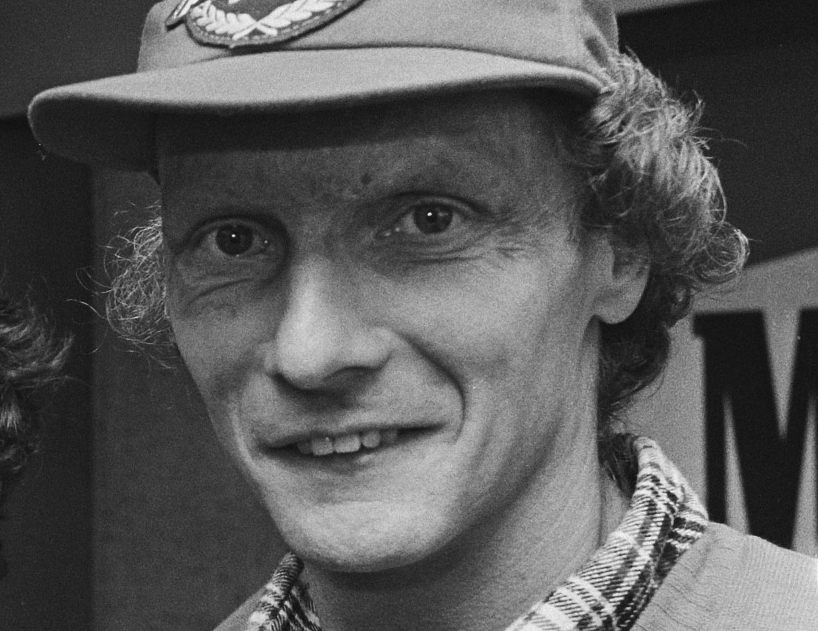 Niki Lauda 29.10.1984 wearing a hat
