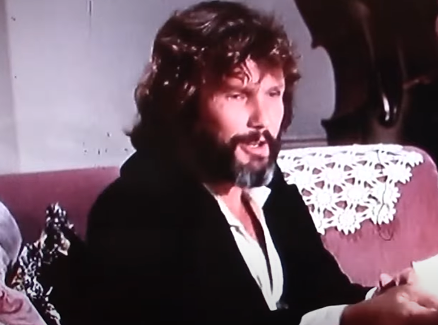 Screenshot of Kris Kristofferson from A Star Is Born (1976)