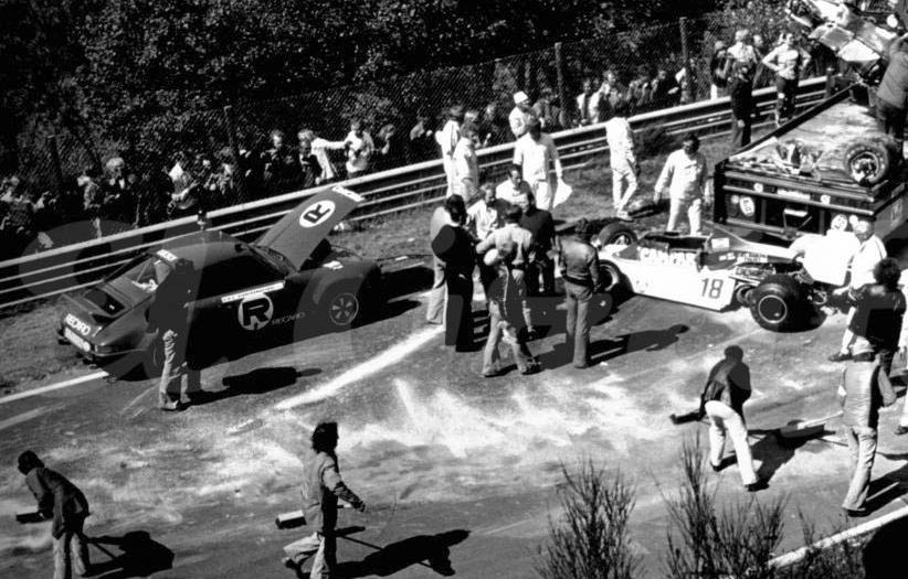 Niki Lauda car crash in Nurburbring