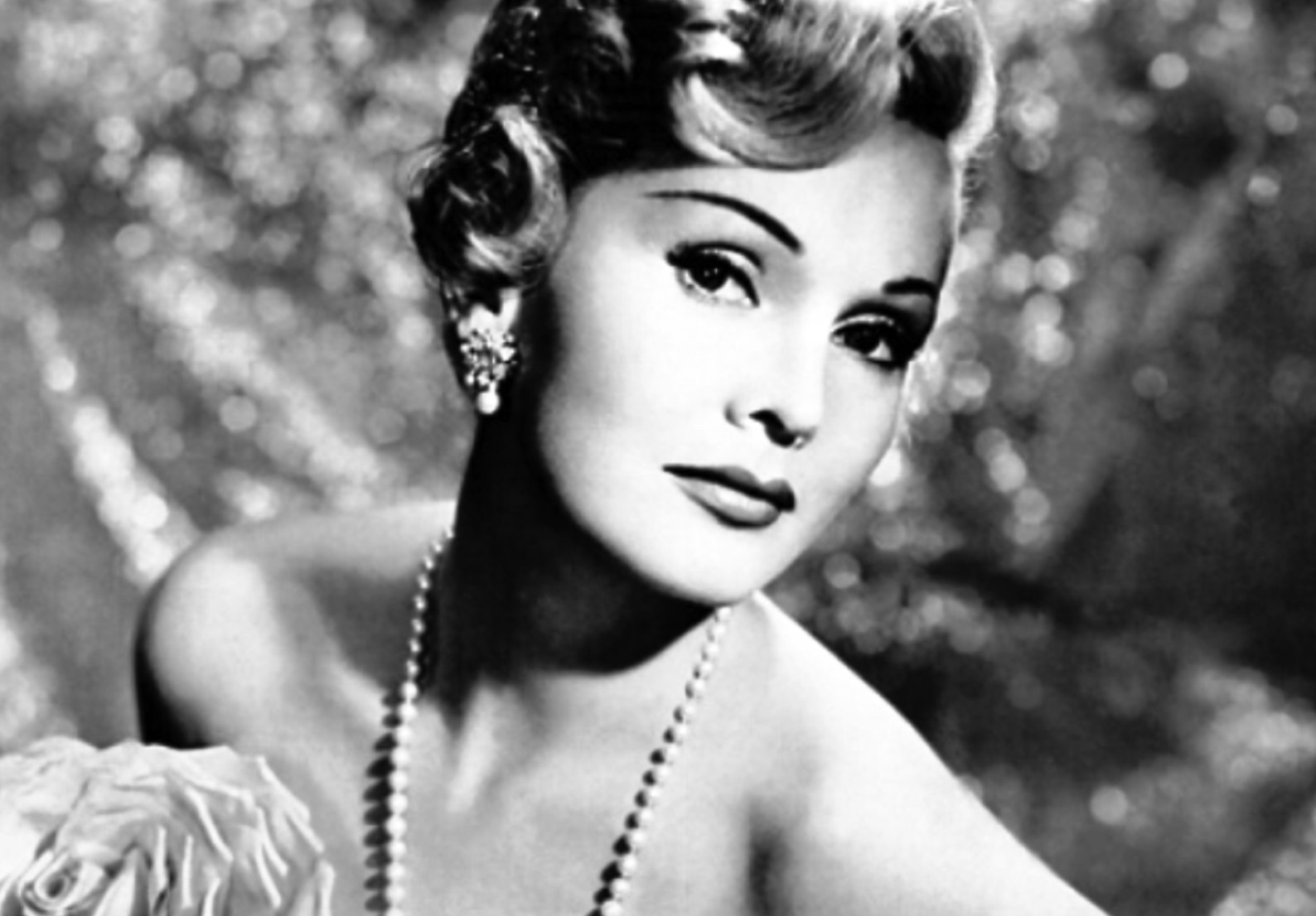 Glamorous Hungarian actress Zsa Zsa Gabor