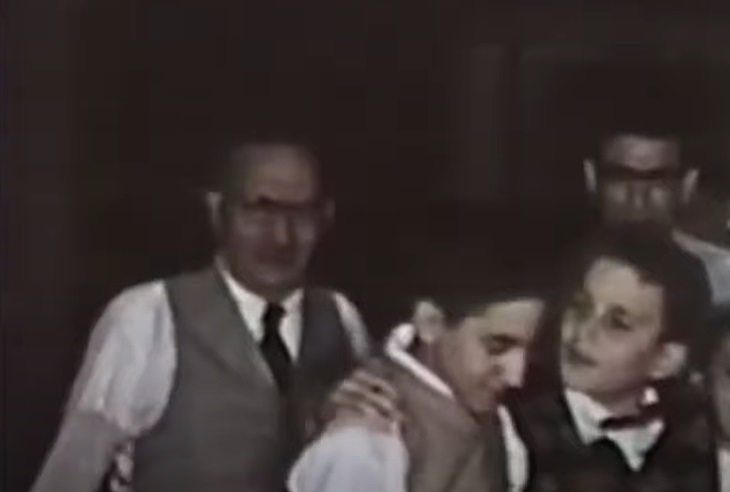 Screenshot from the American documentary television series Behind the Music: Jim Croce (1997-)