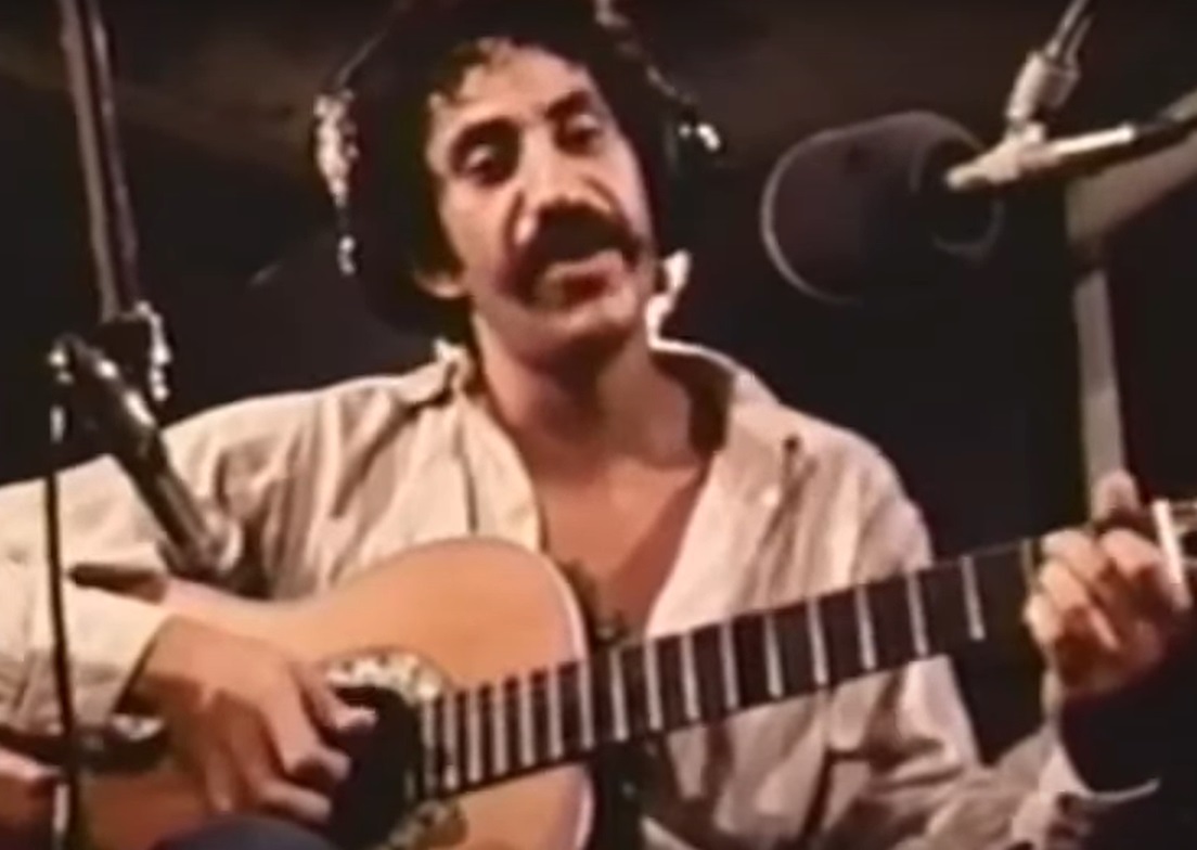 Screenshot from the American documentary television series Behind the Music: Jim Croce (1997-)