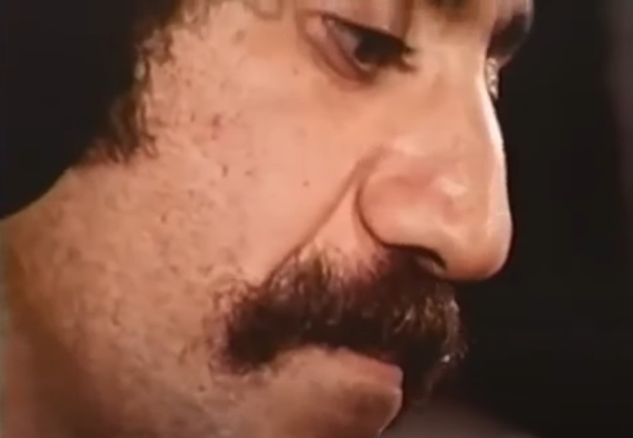Screenshot from the American documentary television series Behind the Music: Jim Croce (1997-)
