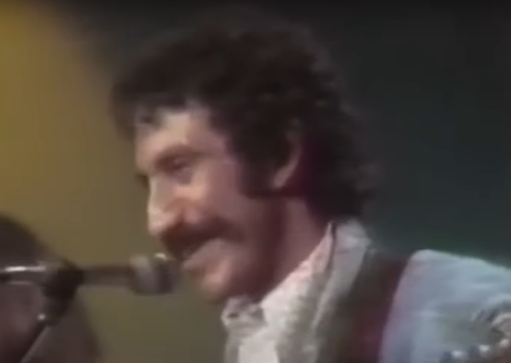 Screenshot from the American documentary television series Behind the Music: Jim Croce (1997-)