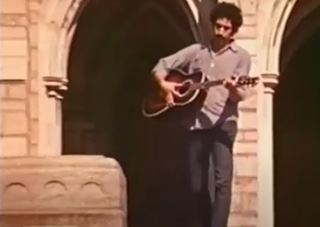Screenshot from the American documentary television series Behind the Music: Jim Croce (1997-)
