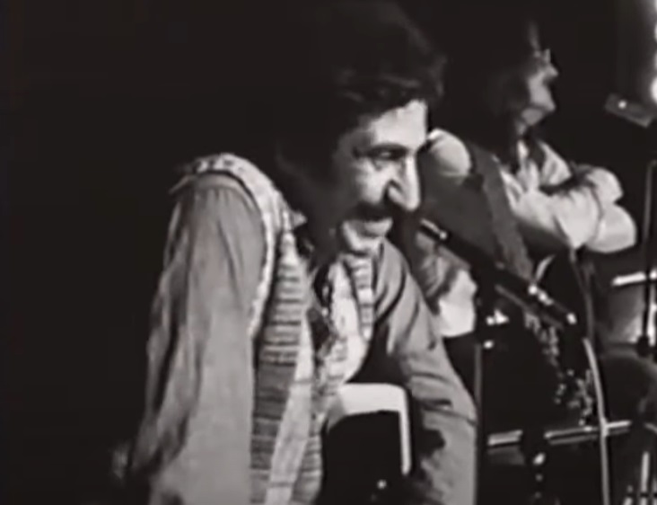 Screenshot from the American documentary television series Behind the Music: Jim Croce (1997-)