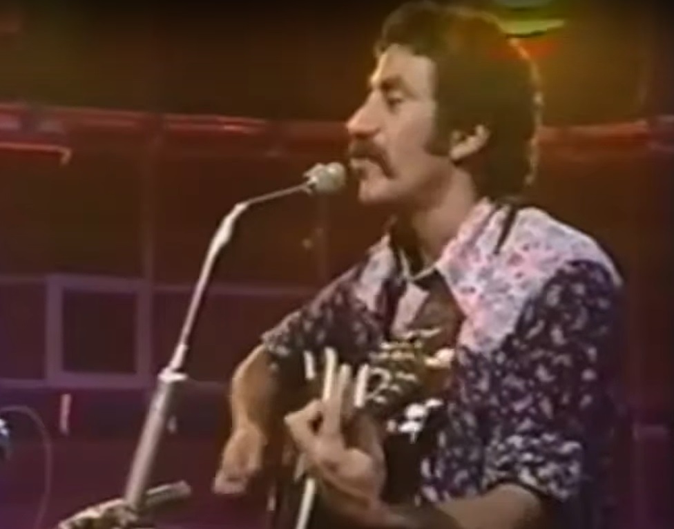 Screenshot from the American documentary television series Behind the Music: Jim Croce (1997-)
