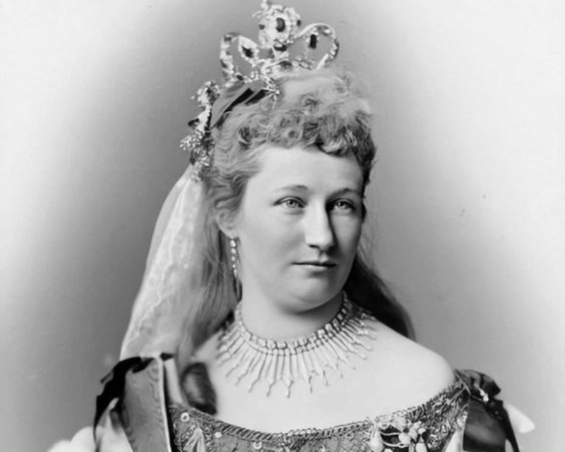 Augusta Victoria of Schleswig-Holstein wearing a crown