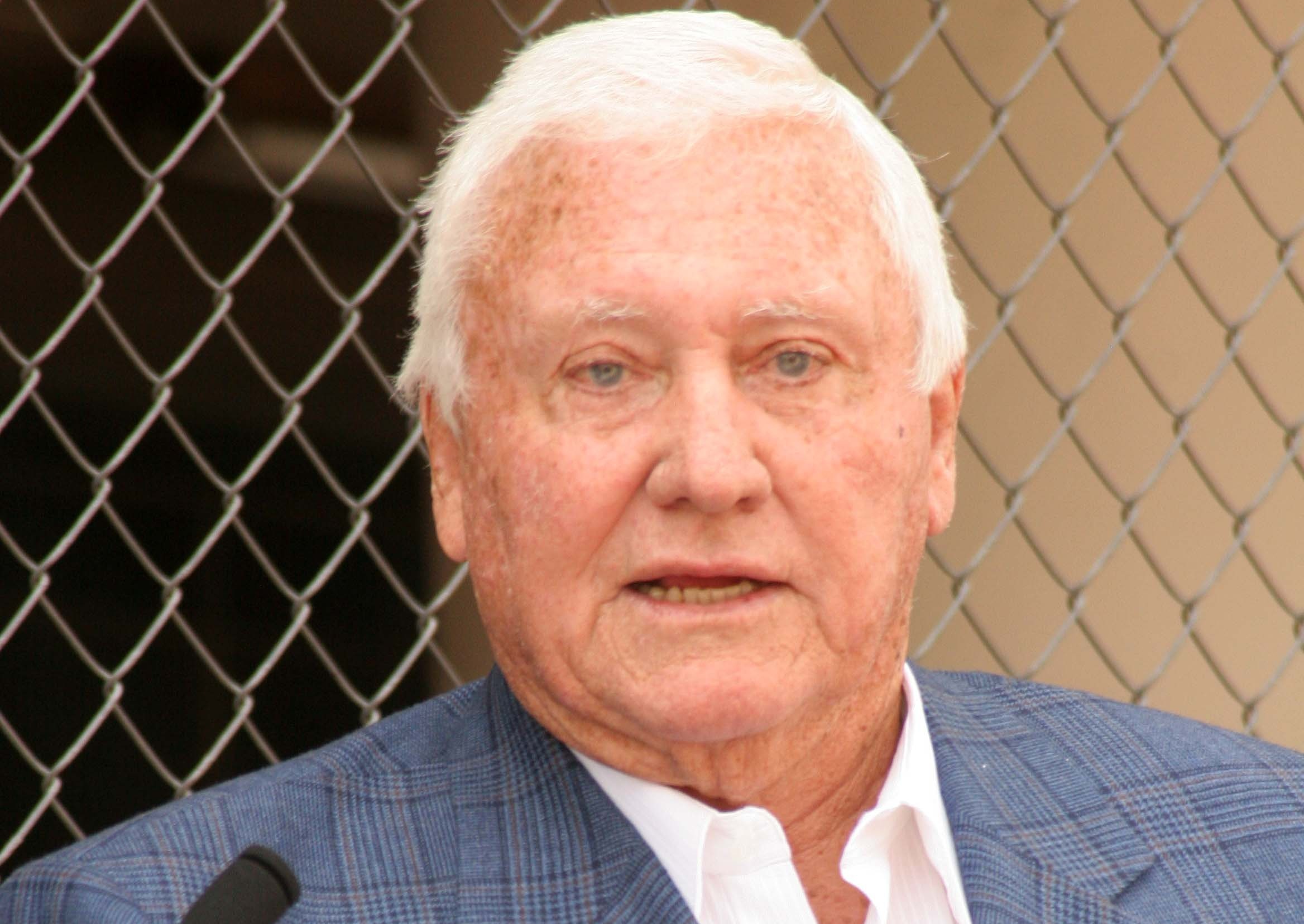 Merv Griffin at the Ceremony honoring Vanna White