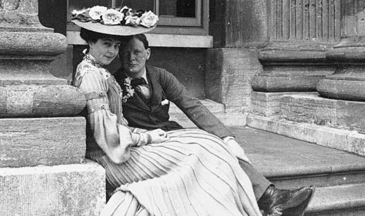 Guidebooks And Matchmakers