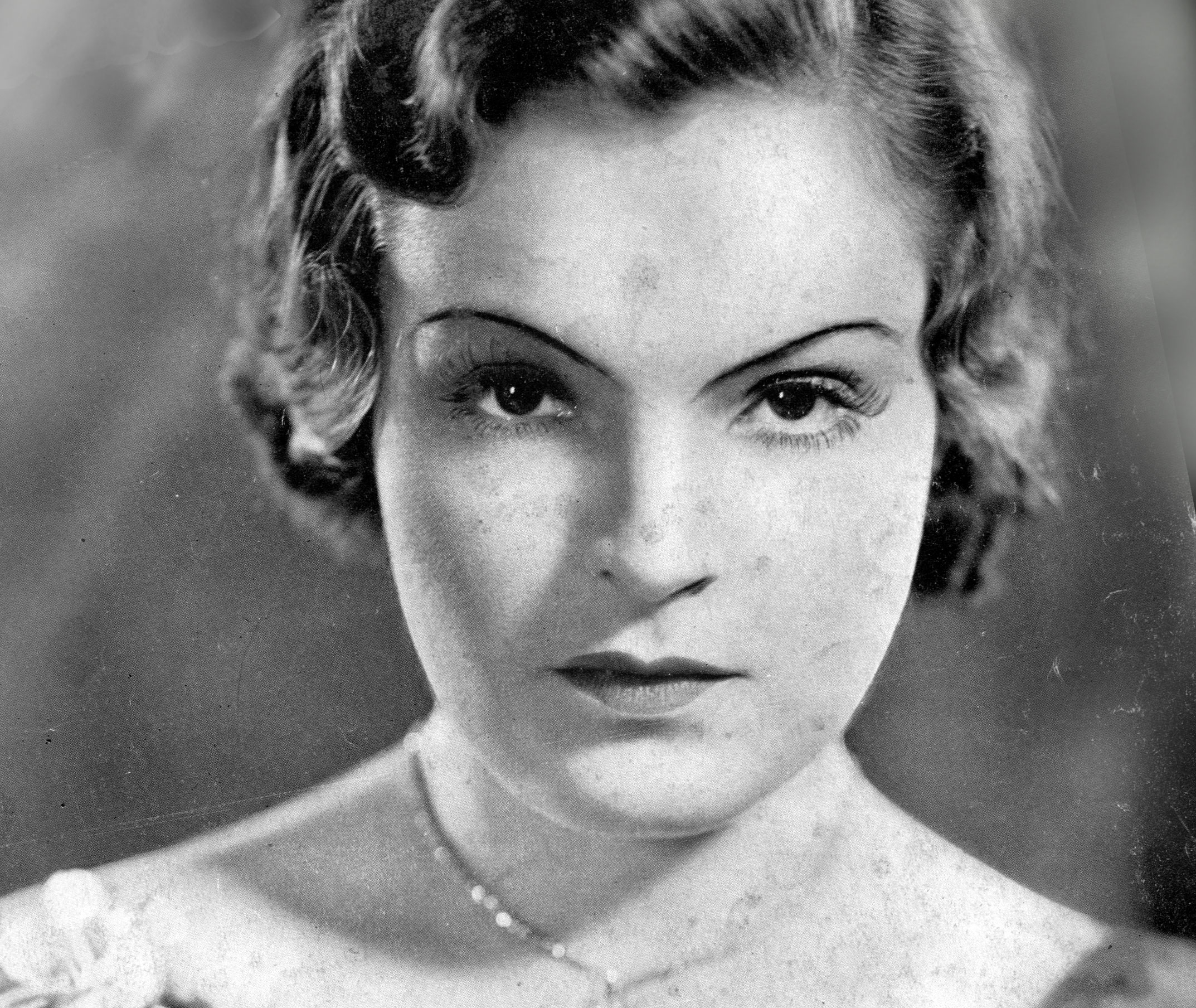 Actress Magda Schneider in a picture published in Italy in 1935