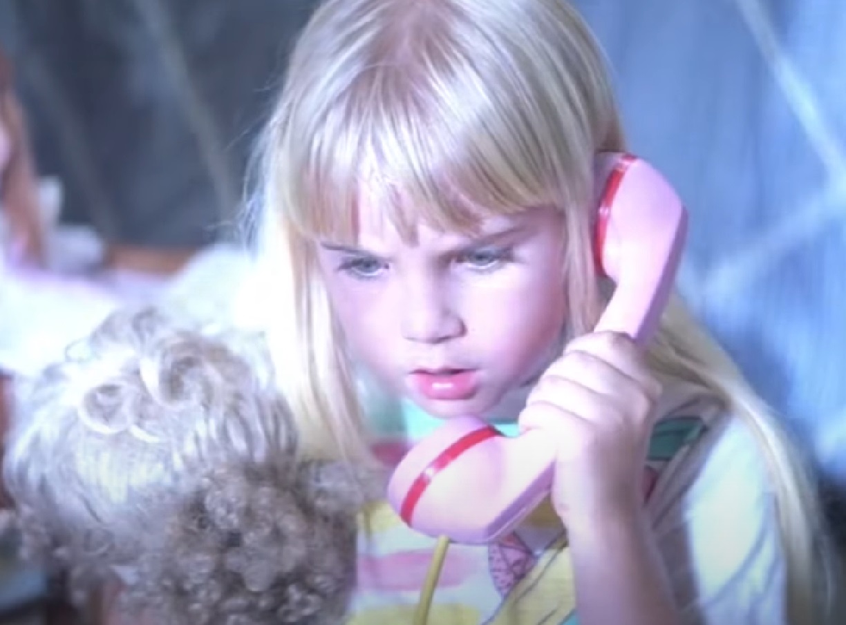 Screenshot of Heather O'Rourke looking scared from - Poltergeist II: The Other Side (1986)