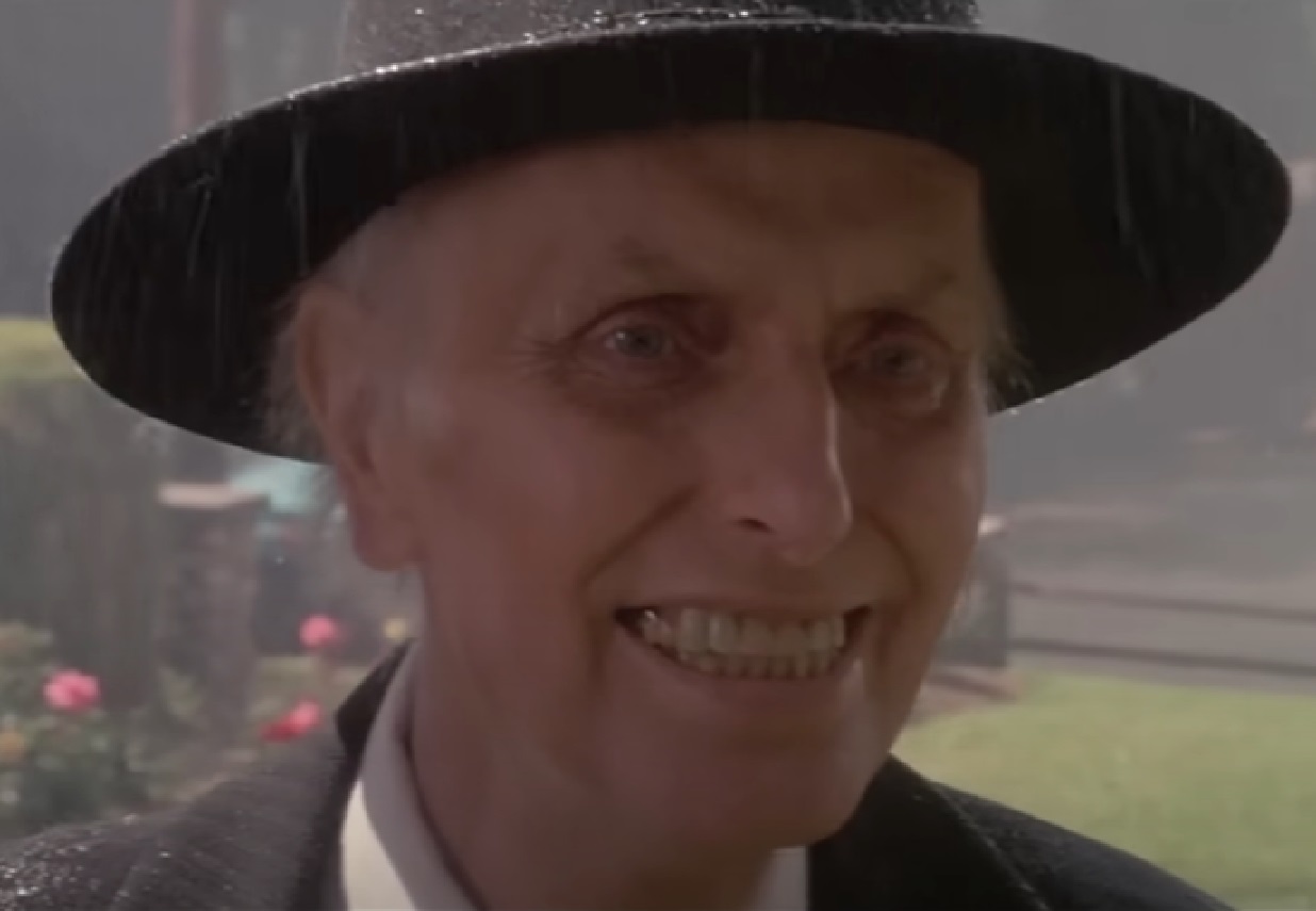 Screenshot of Julian Beck from - Poltergeist II: The Other Side (1986)