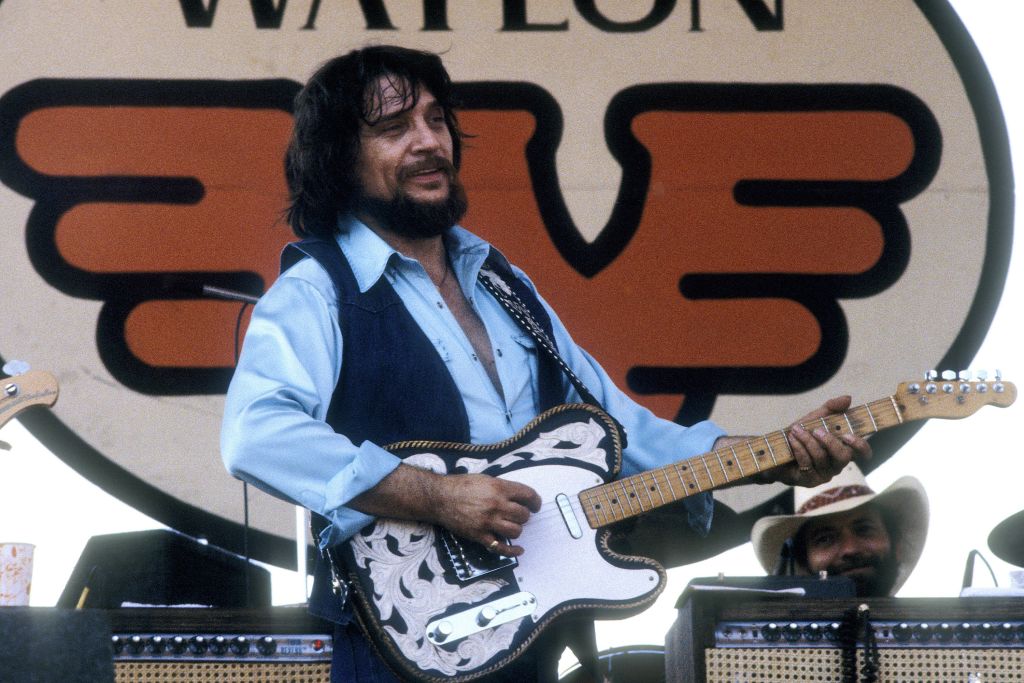 Waylon Jennings live performing