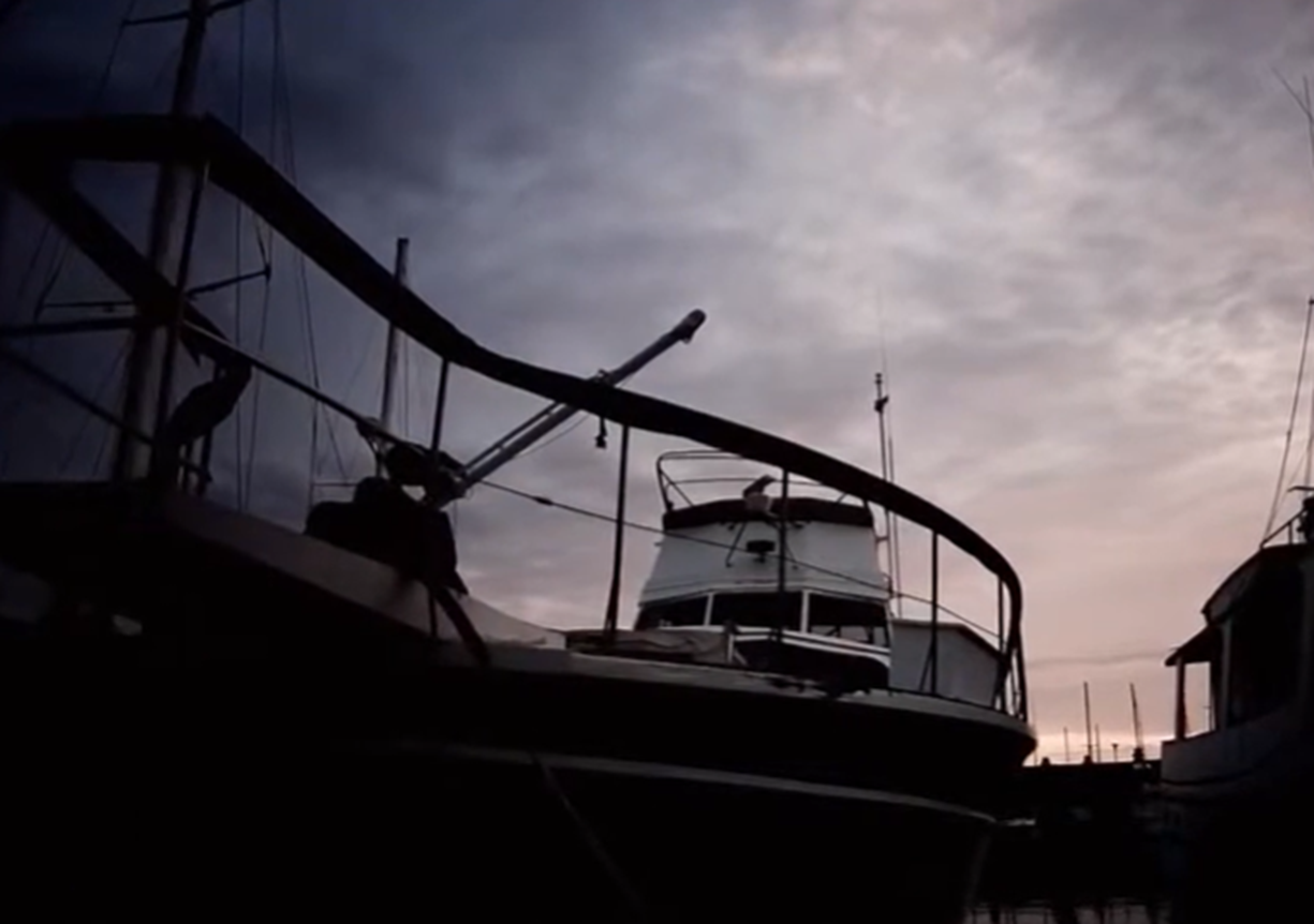 Screenshot from tv series - Deadly Possessions (2016)