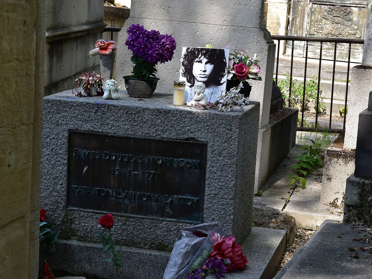 Jim Morrison's Grave with flowers