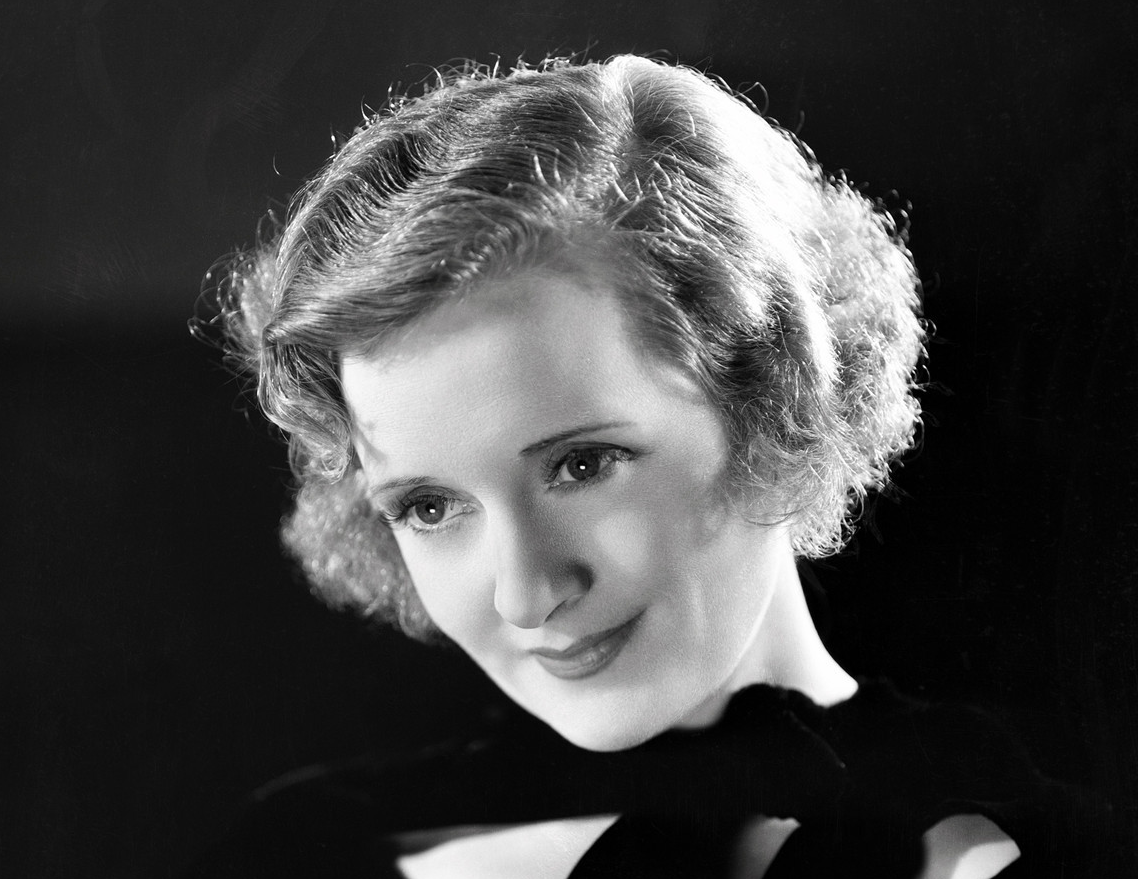 Promotional photograph of actor Billie Burke (1933)