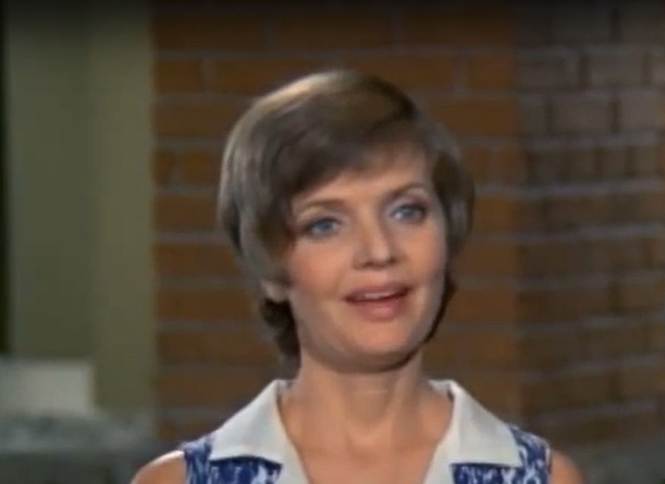 Screenshot from the television series The Brady Bunch (1969-1974)