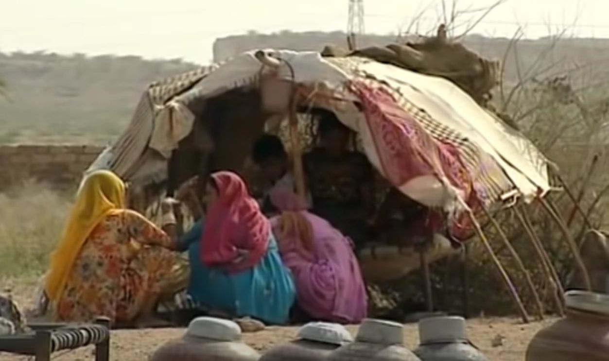 Kalbeliyas Take Measures Against The Scorching Sun