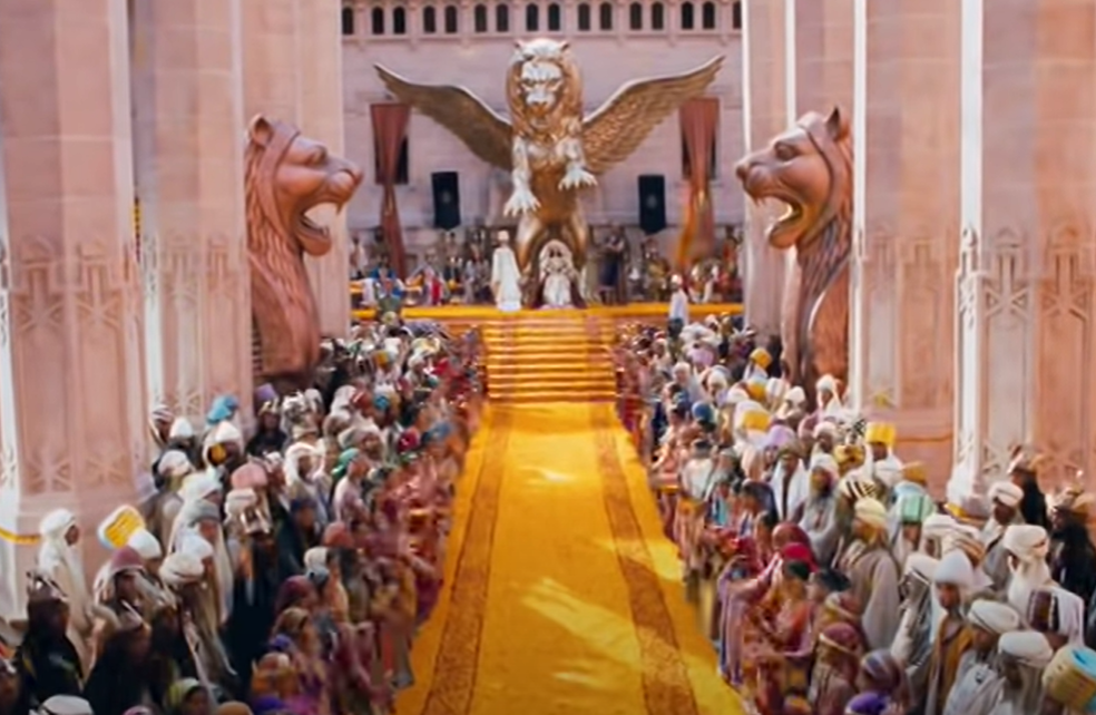 Screenshot of a movie about Xerxes I, One Night with the King (2006)