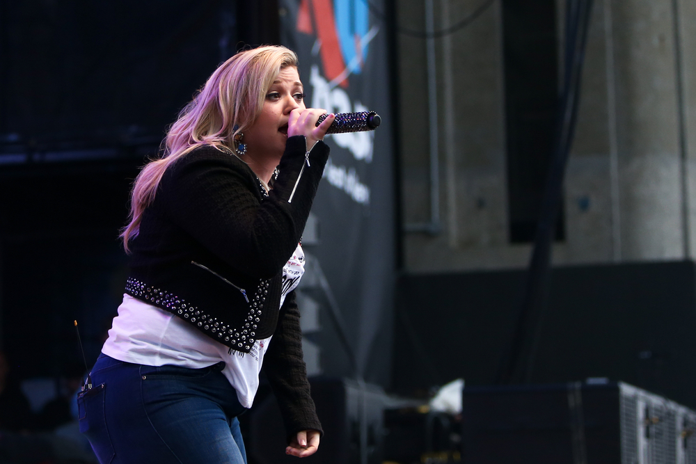 Singer Kelly Clarkson performs onstage - 2015