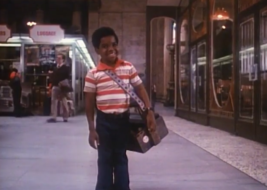 Screenshot from the movie On the Right Track (1981)