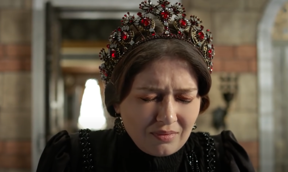 A screenshot of the TV Show Magnificent Century: Kosem