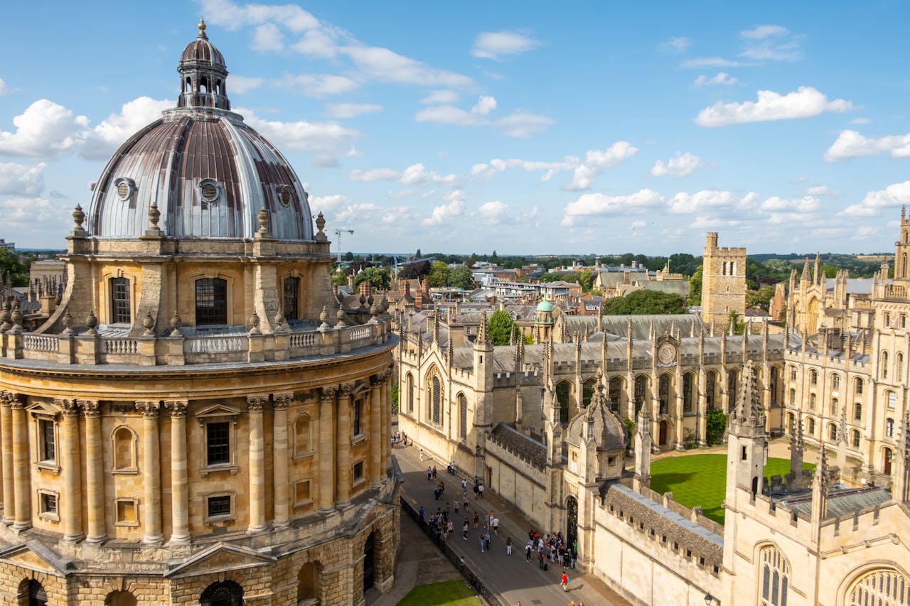 An outside shot of Bodleian Library