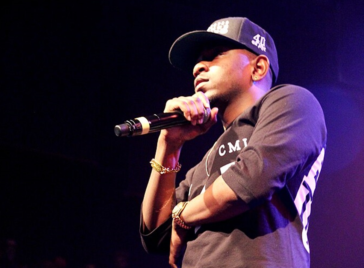 Kendrick Lamar performing in 2013