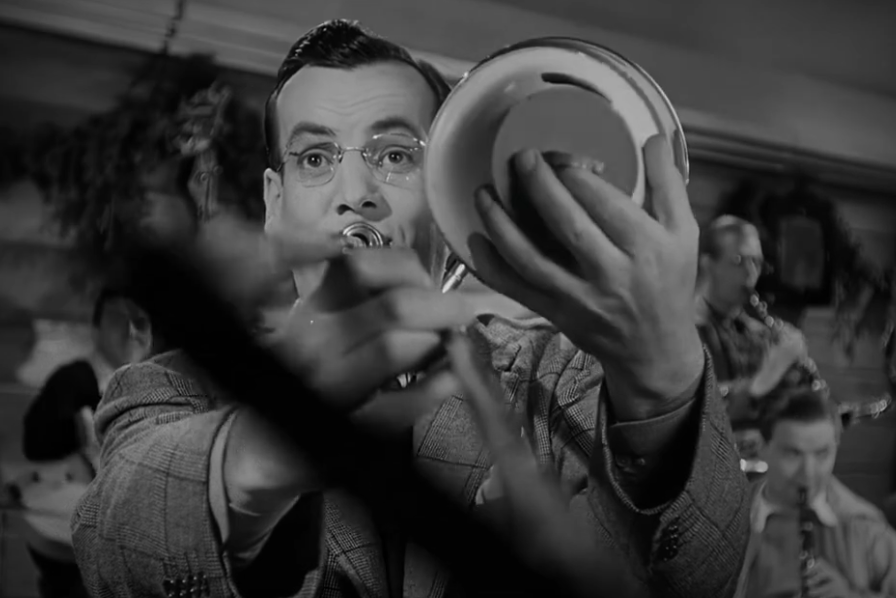 Screenshot of the movie Sun Valley Serenade