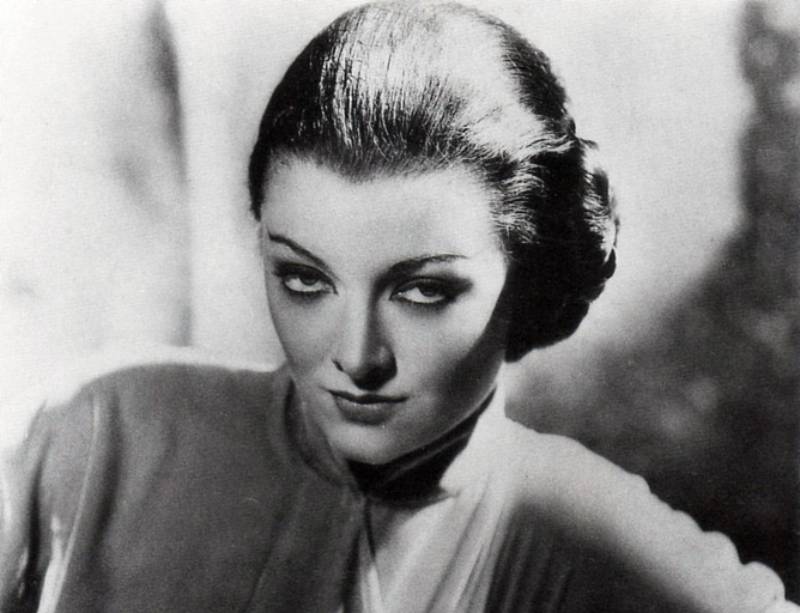 Myrna Loy, 1932 In