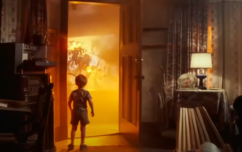 Screenshot from the movie Close Encounters of the Third Kind (1977)