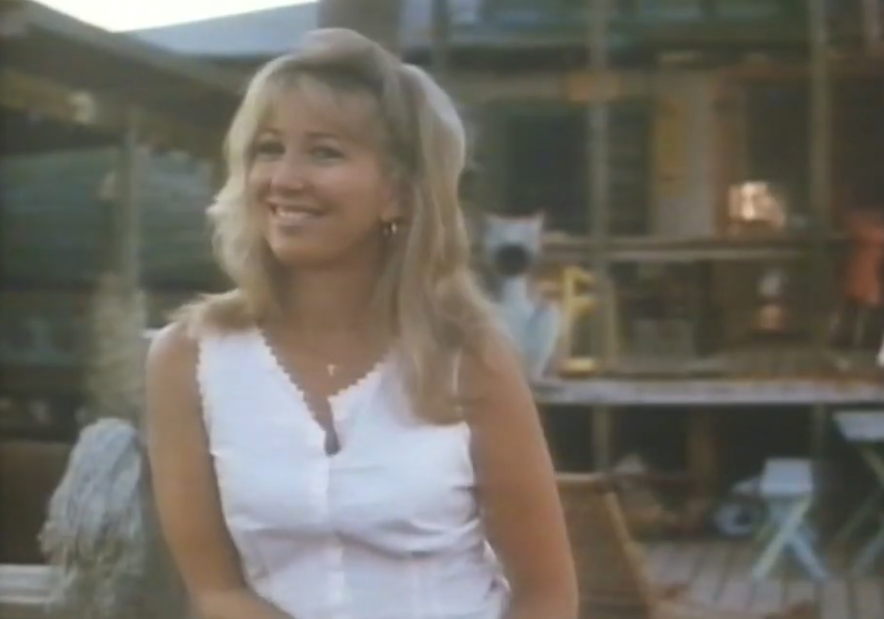 Screenshot from the movie Full Moon in Blue Water (1988)