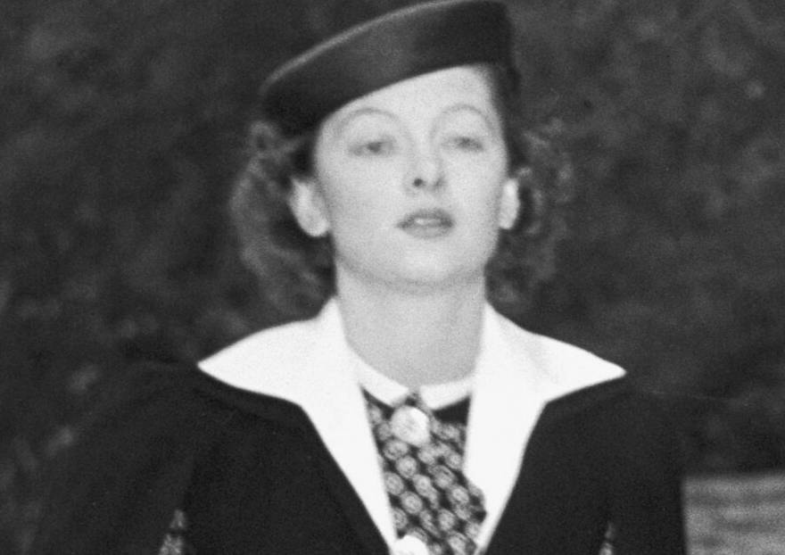 Myrna Loy 1937 in jacket