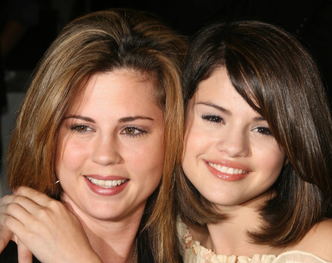 Selena Gomez and her mother at the Raise Hope for the Congo Hollywood Event.