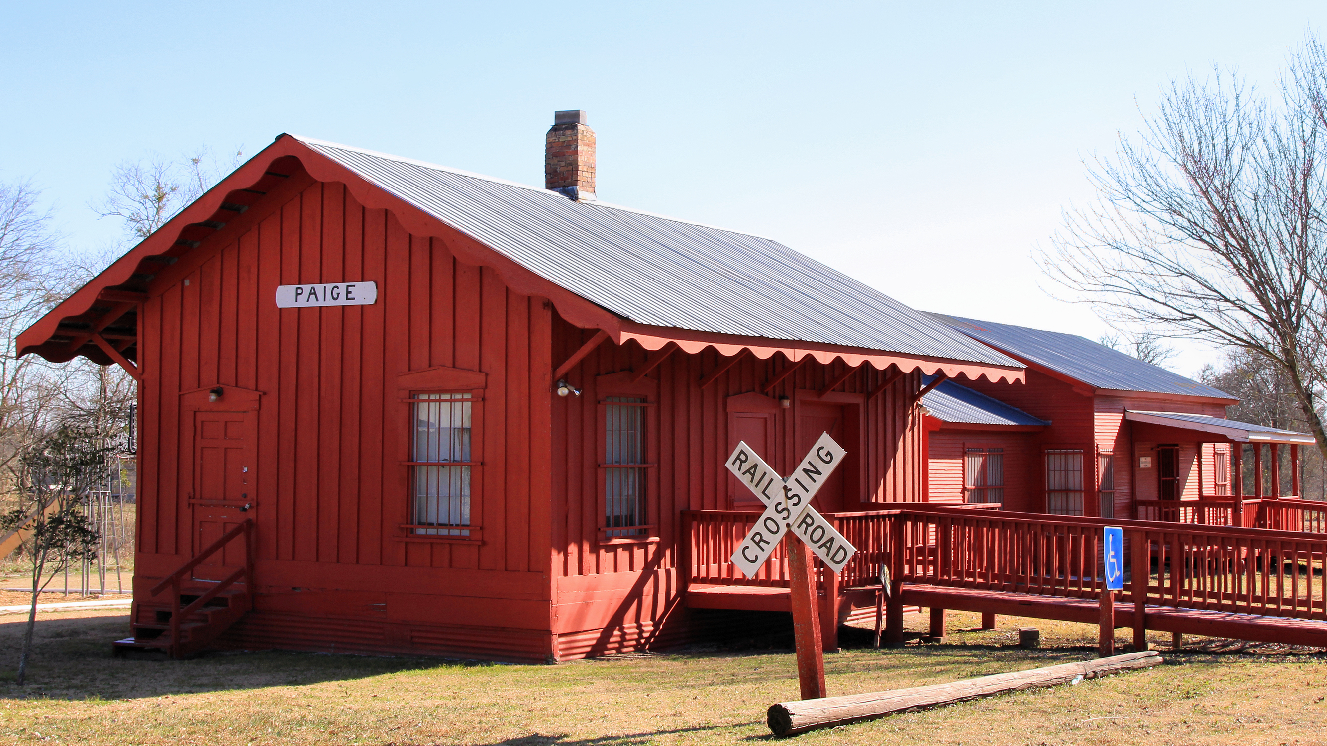 File:Old Train Station Paige Texas.jpg
