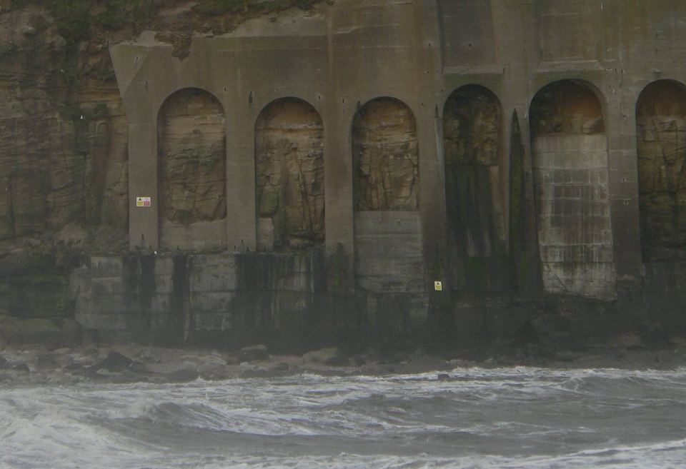 Isabella's shelter from Scots army