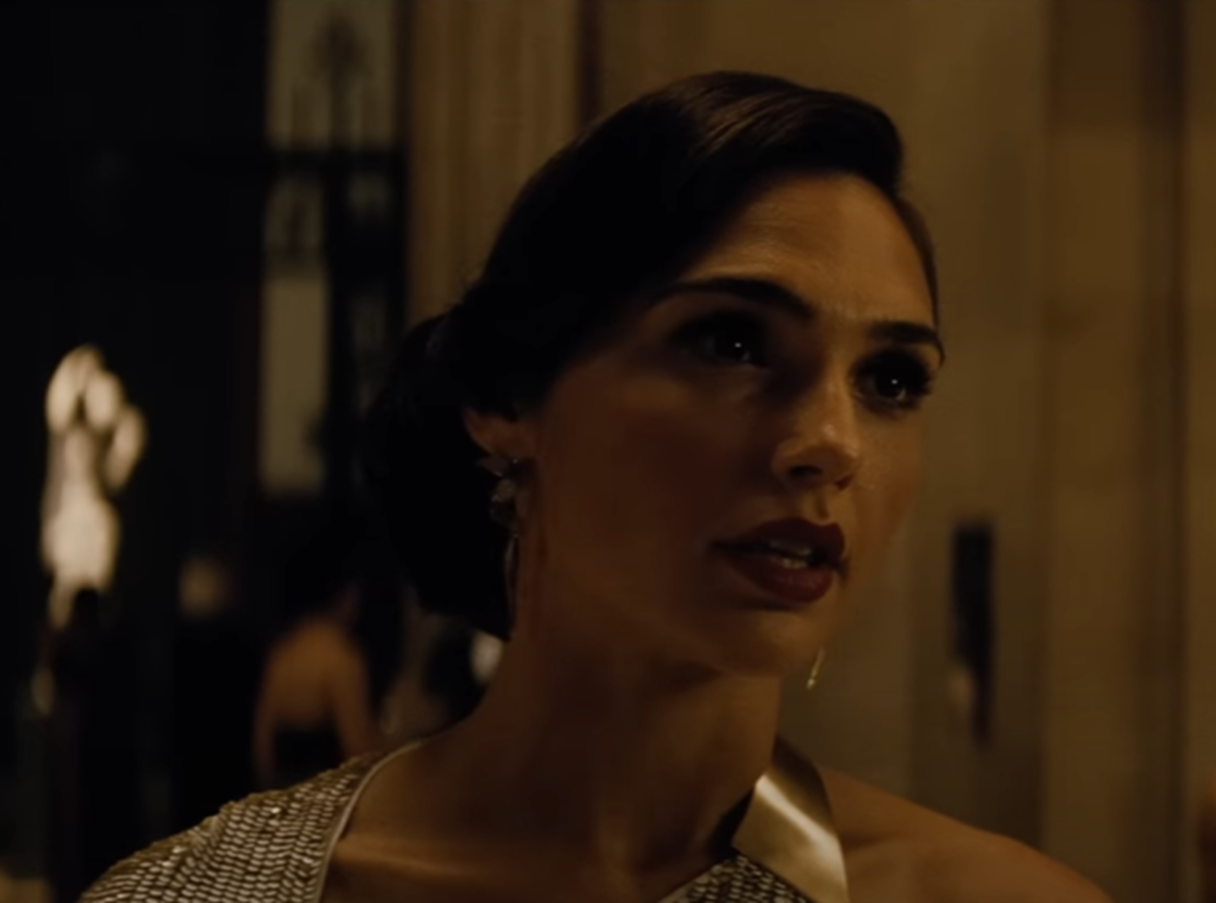 Screenshot of Gal Gadot from - Batman v Superman: Dawn of Justice (2016)
